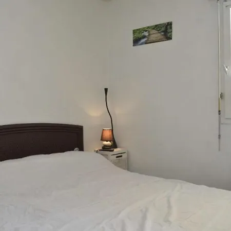 Cap D'agde, 2 Pieces, 6 Personnes - Fr-1-249-320 *